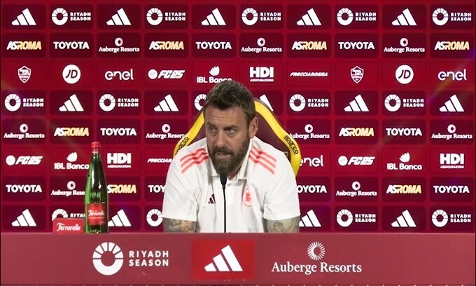 De Rossi: "Dovbyk? Sta bene, giocherà" E poi ancora su Zalewski