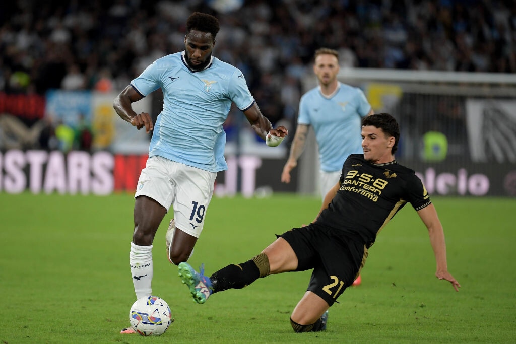 Lazio, Dia e Castellanos battono il Verona. L'Udinese capolista stende 3-2 il Parma