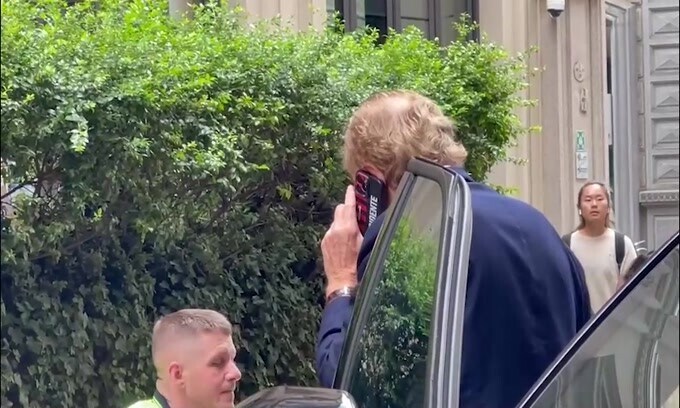 Milan, pranzo Uefa da "Cracco": c'è il presidente Scaroni