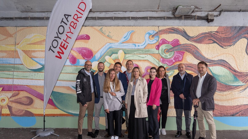 Murale "Trasmission", le immagini dell'inaugurazione