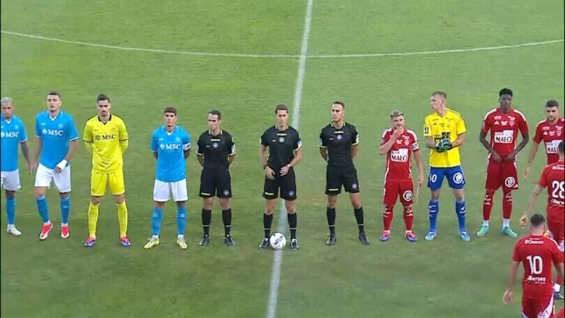 Napoli, distrazione muscolare per Meret