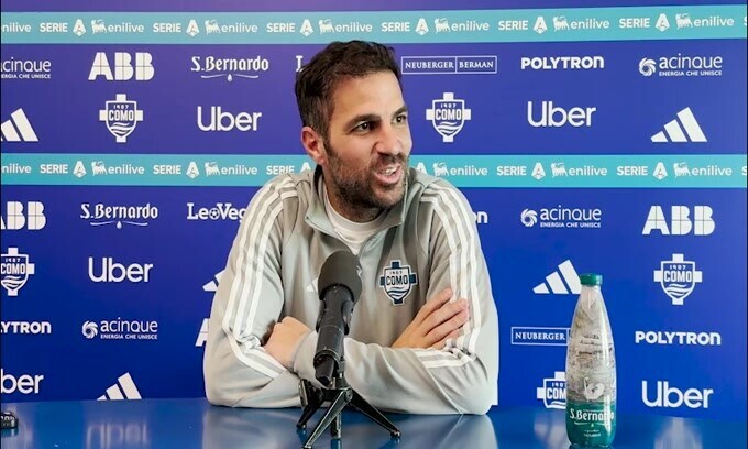 Fabregas elogia Conte: "Il più grande allenatore degli ultimi 10-15 anni"