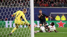 Juve, vittoria in rimonta in Germania. Il Bologna battuto 2-0 ad Anfield