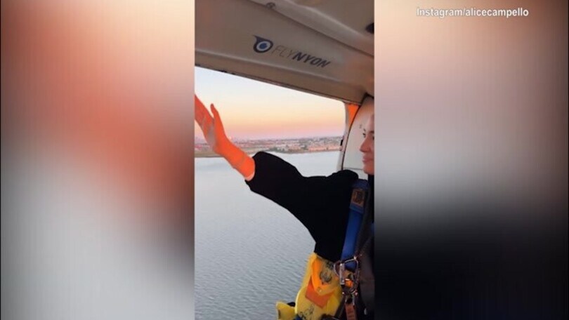 Alice Campello in volo su New York