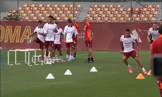 L'ironia di Hummels, frecciata social alla Roma
