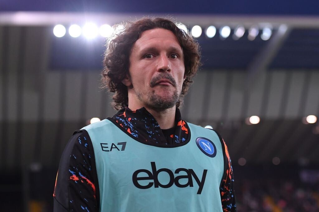 Mario Rui rompe con l'agente. Paolini esce a Whuan