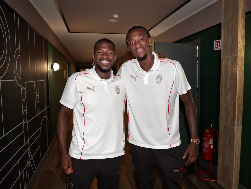 Milan, Tomori e Abraham verso l'esclusione. Juve: si pensa a Beto
