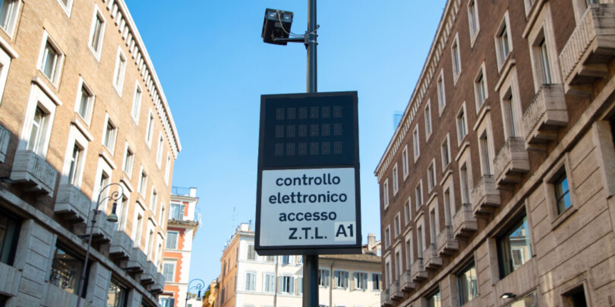 Roma, proroga sulla ZTL Fascia Verde: Euro 4 e 5 continuano a circolare