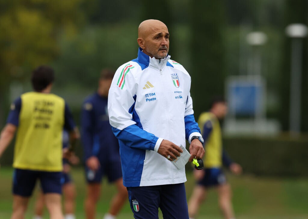 Italia, la probabile formazione di stasera. Roma: rientrato l'allarme Dovbyk