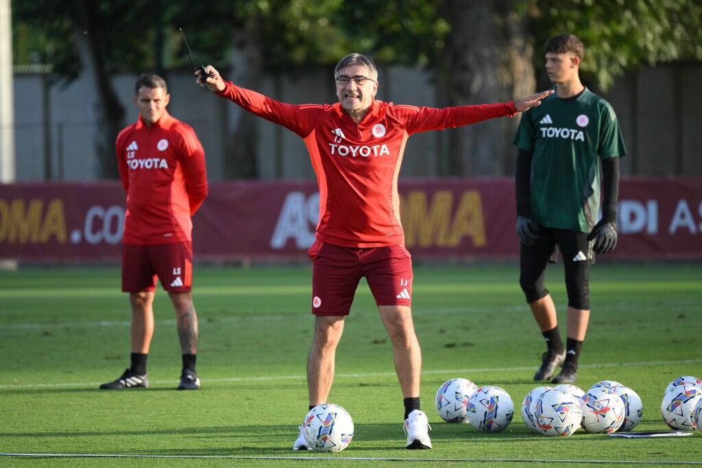 Roma, Juric parla della sua esperienza nella Capitale. Guendouzi rischia il forfait contro la Juve