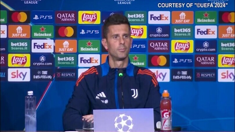 Thiago Motta e il siparietto con il giornalista: "Chi lo dice che sono tutti uguali?"