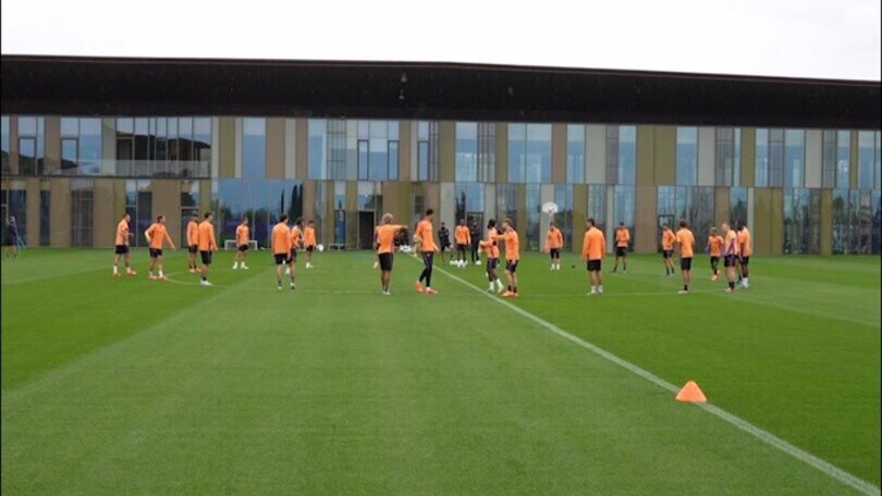 Fiorentina, allenamento prima della trasferta in Svizzera