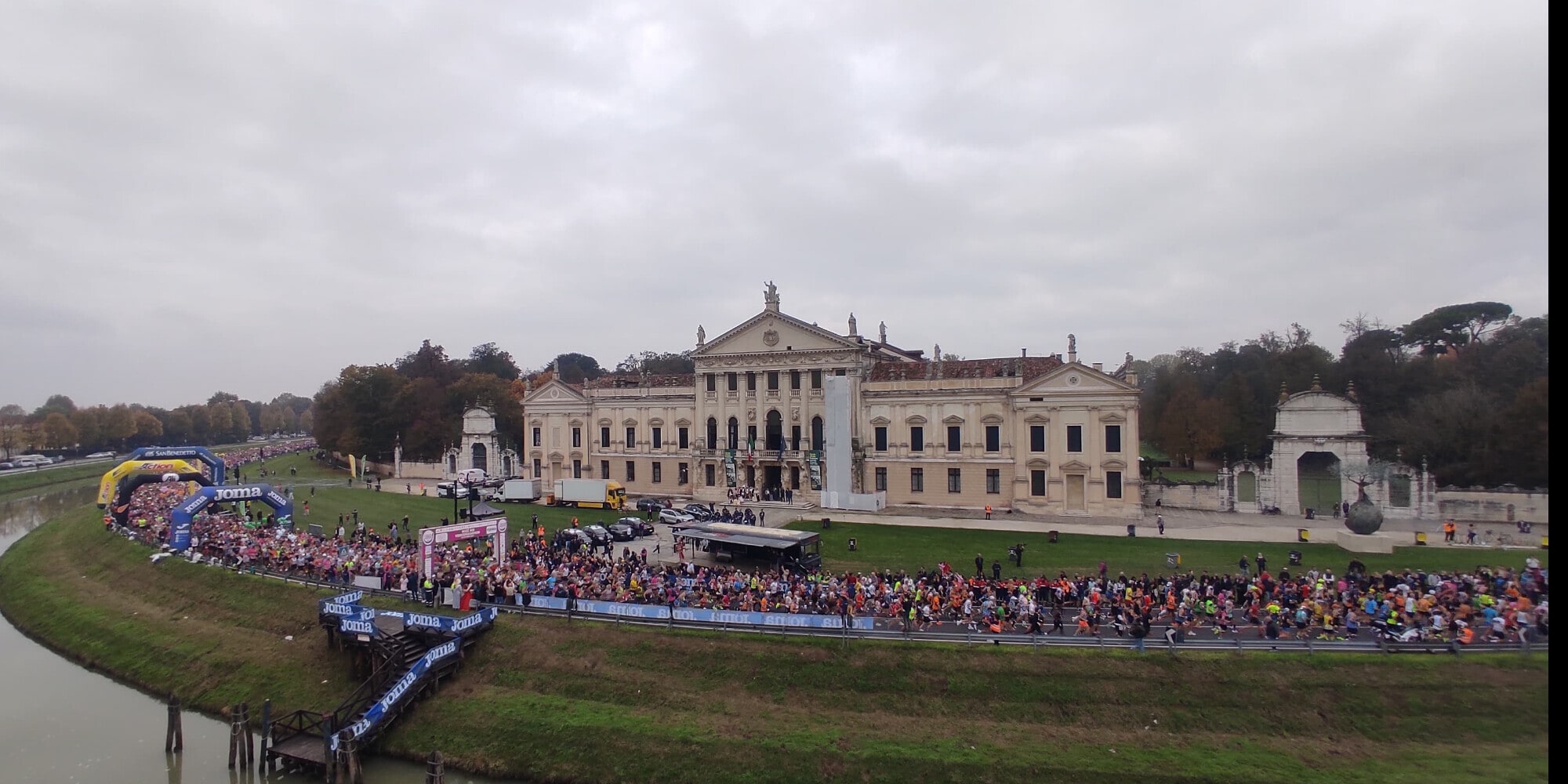 38^ Wizz Air Venicemarathon: grandissima festa oggi a Venezia per oltre 15.000 runners!