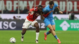 Il Napoli supera il Milan. Bologna corsaro a Cagliari