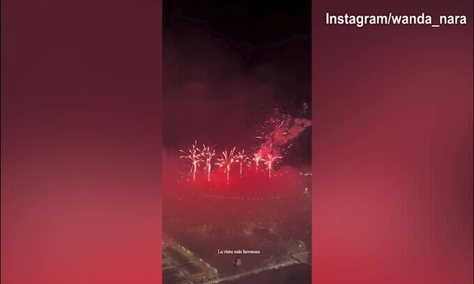 Che vista da casa di Wanda Nara: il River gioca, lei osserva lo spettacolo