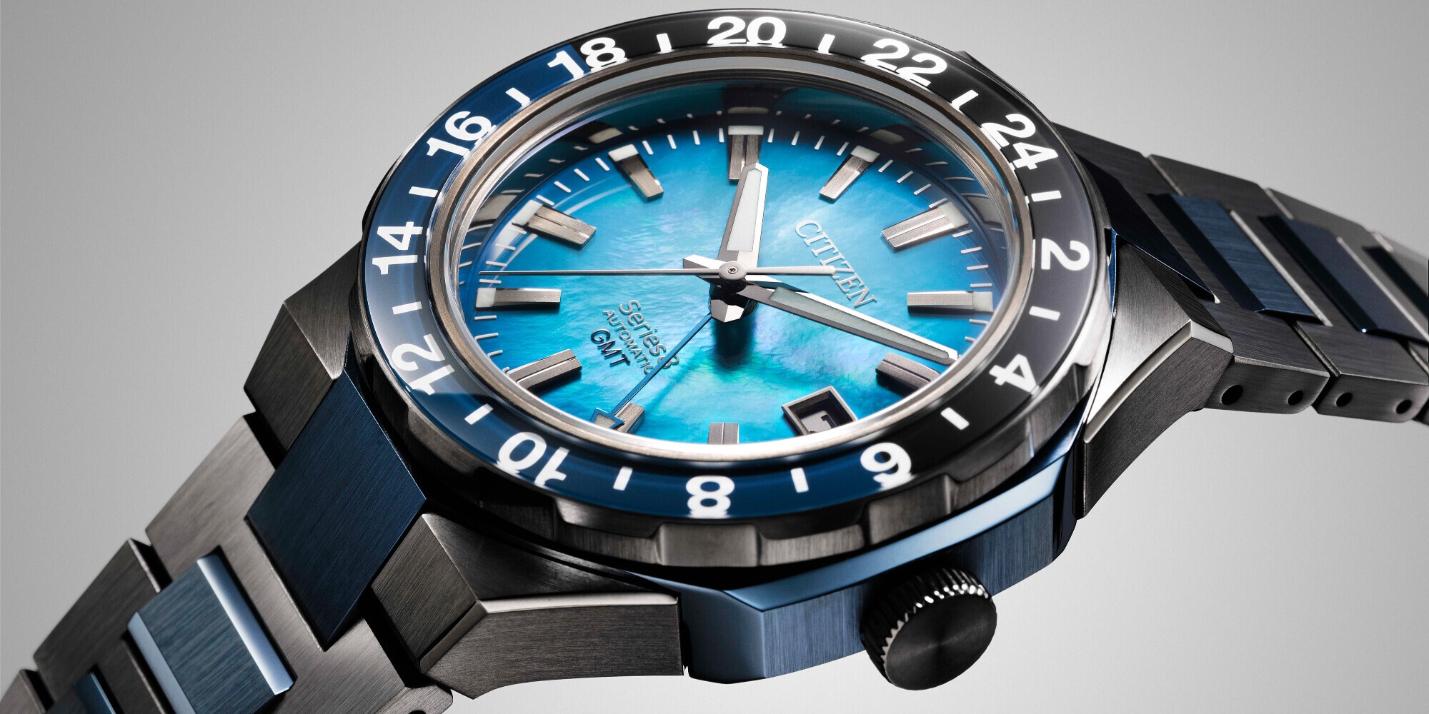 CITIZEN festeggia i 100 anni con un modello Serie 8 880