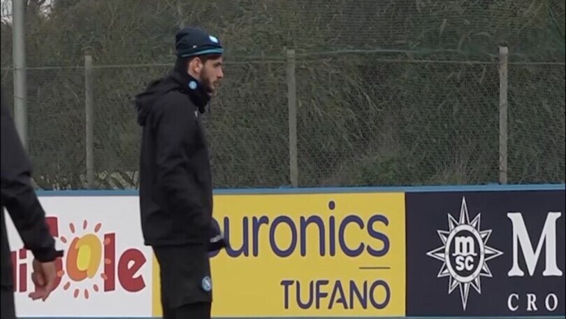 Napoli, Manna incontra gli agenti di Kvaratskhelia
