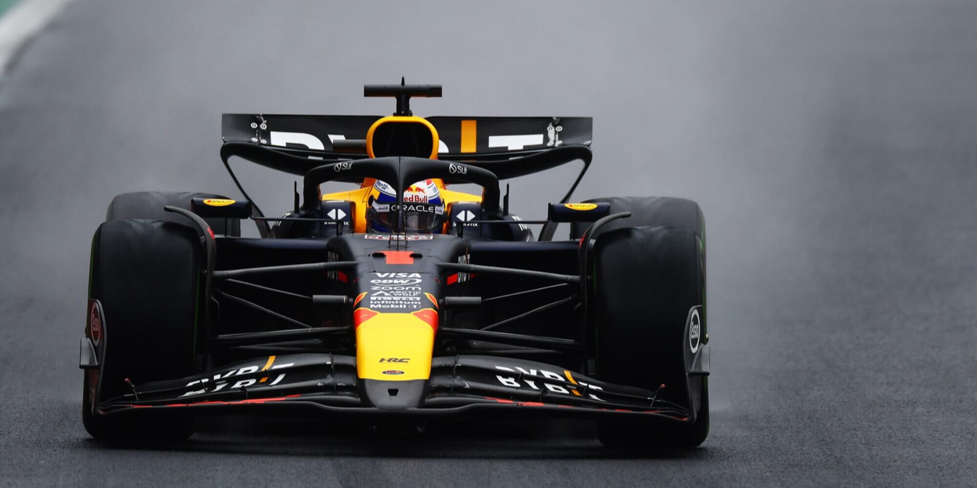 F1, la Ferrari delude in Brasile: trionfa Verstappen. Rivivi il LIVE