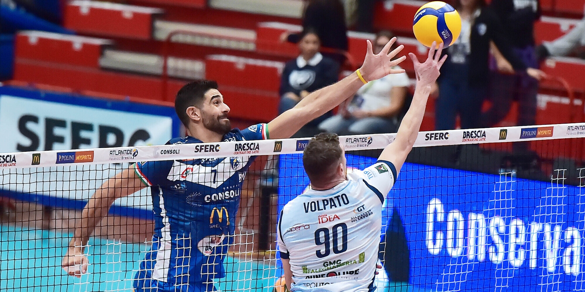 Cuneo-Acicastello stasera apre la 7a giornata
