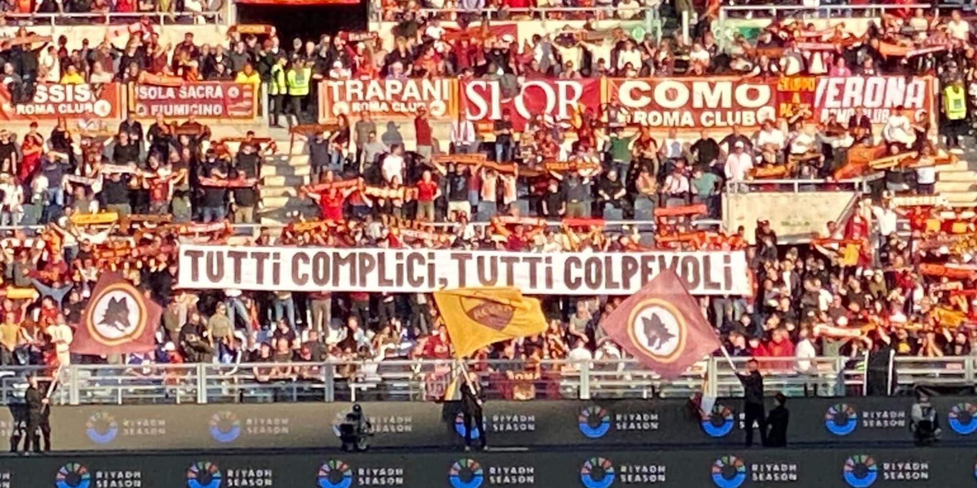 Cori, scritte e "Mai sola mai": cosa è successo all'Olimpico prima di Roma-Bologna
