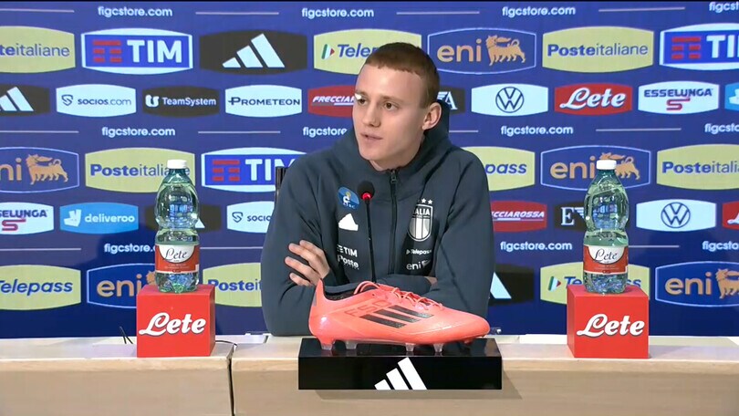 Comuzzo: "Che sogno entrare a Coverciano, Fiorentina in alto? Lavoriamo per restarci"