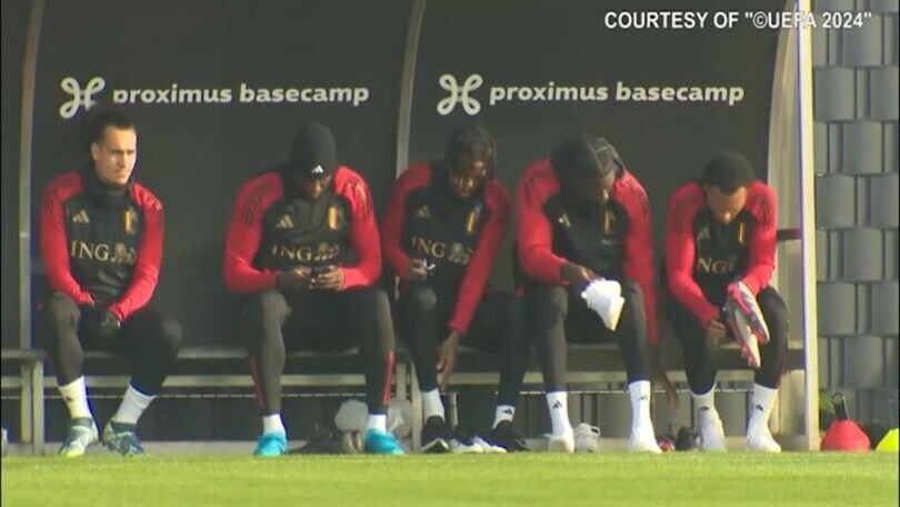 Lukaku, allenamento col telefonino