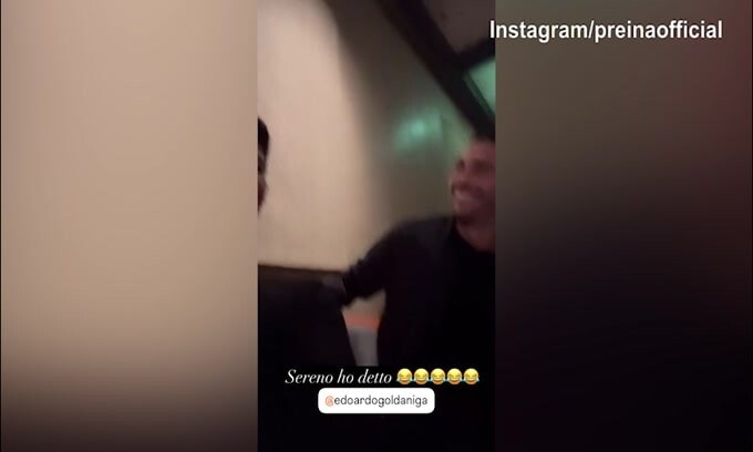 Como, il "solito" burlone Reina: che scherzo al compagno...