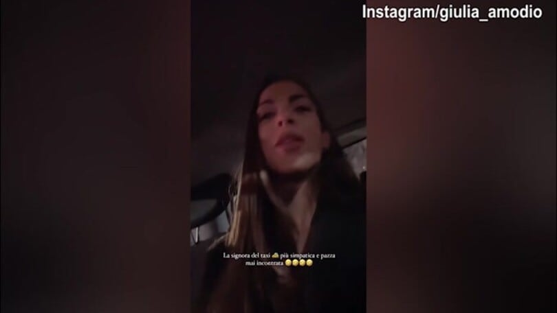 Lady Sensi e l'incontro "particolare" con una tassista...