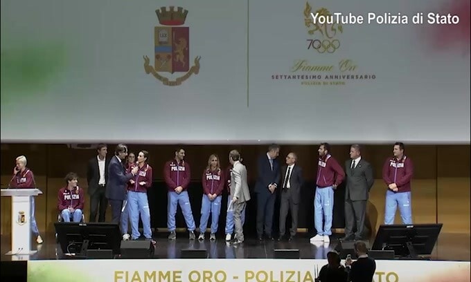 Vezzali rifiuta la pace con Di Francisca: battibecco sul palco e duro botta e risposta