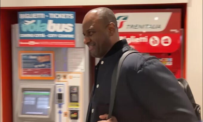 Genoa, Vieira è arrivato in città