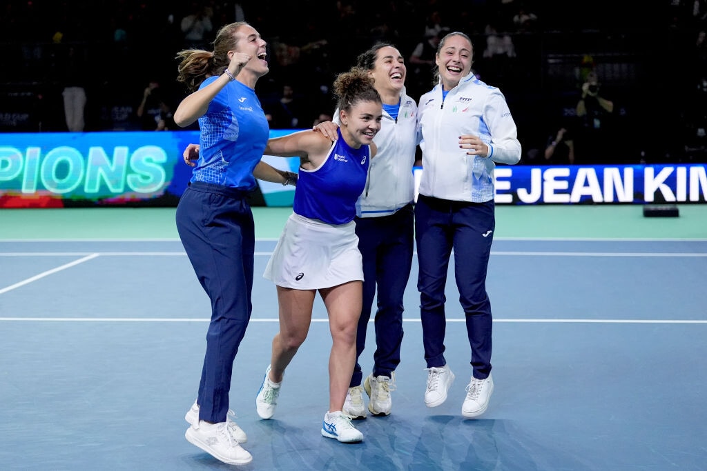 Billie Jean King Cup, storico trionfo delle azzurre. Roma: parla Ghisolfi