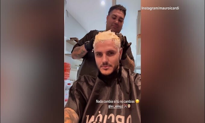 Mauro Icardi si rifà il look