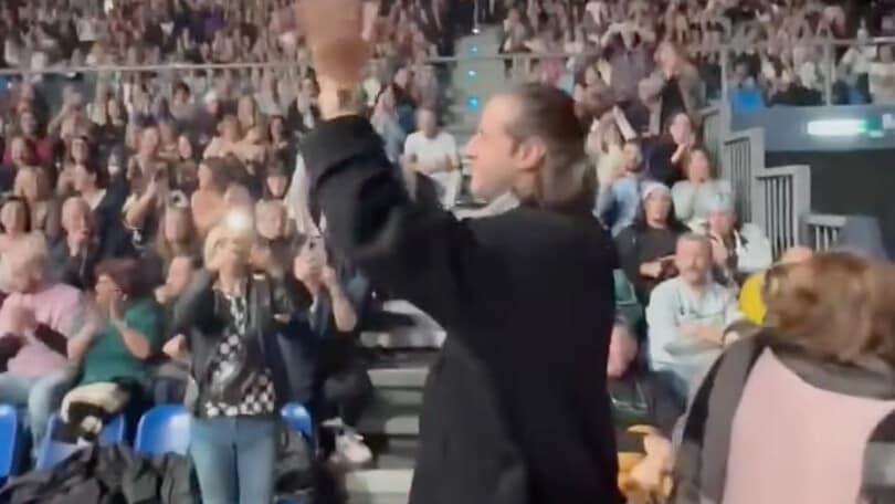 Tamberi, che ovazione al concerto della Pausini