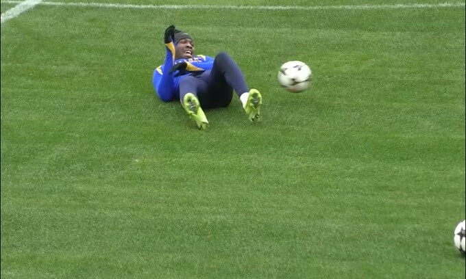 Inter che risate! Thuram preso a pallonate