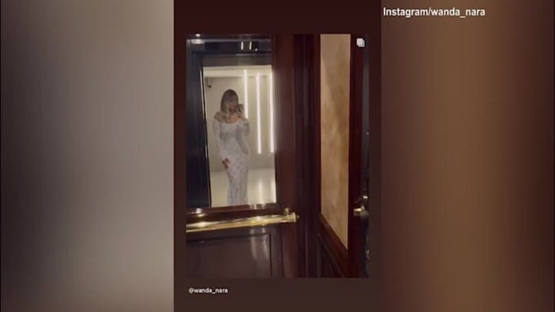 Wanda Nara, l’abito da sera fa impazzire i fans