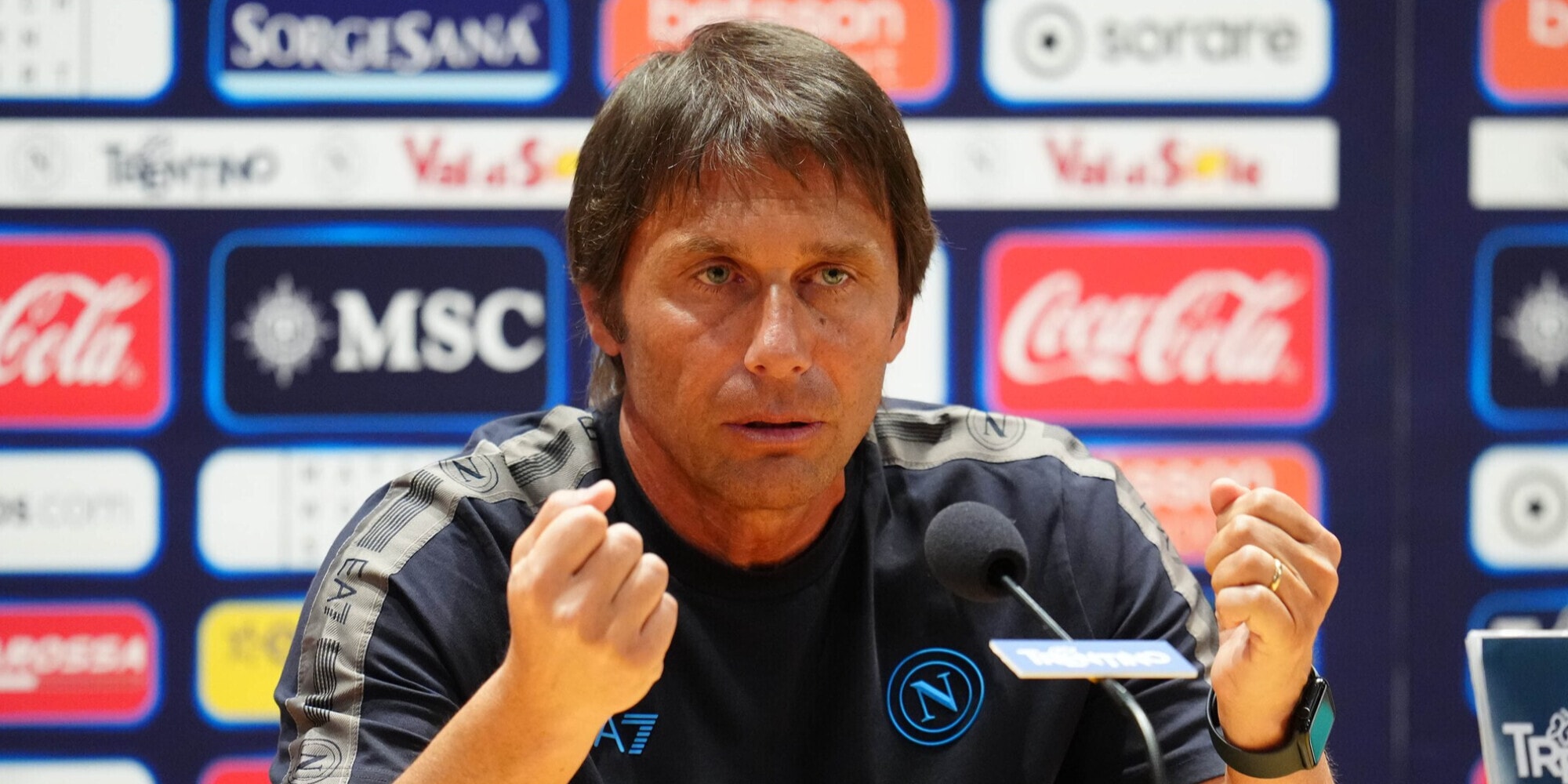 Conte: "Raspadori? Non sarò stupido da indebolire il Napoli". E su Kvara... Rivivi la diretta