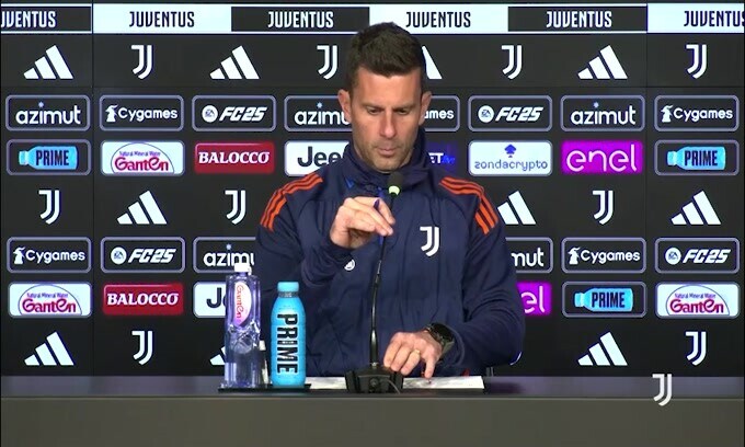 Thiago Motta scherza col giornalista: "Non ti interessa la formazione? Meglio"