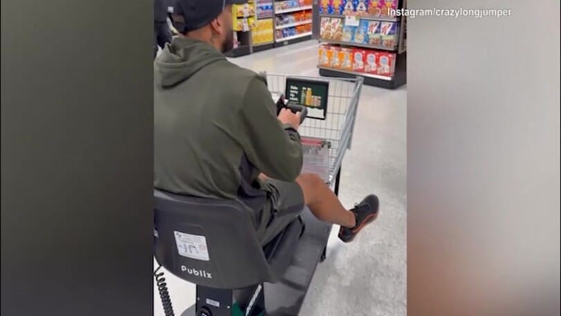 Jacobs che fai? Il video nel supermercato è esilarante