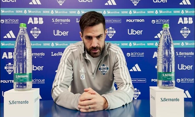 Fabregas: "Gioca Reina, con il Venezia gara importante"