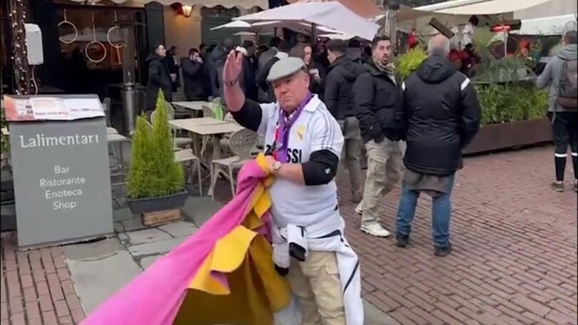 Atalanta, i tifosi del Real Madrid nel centro di Bergamo