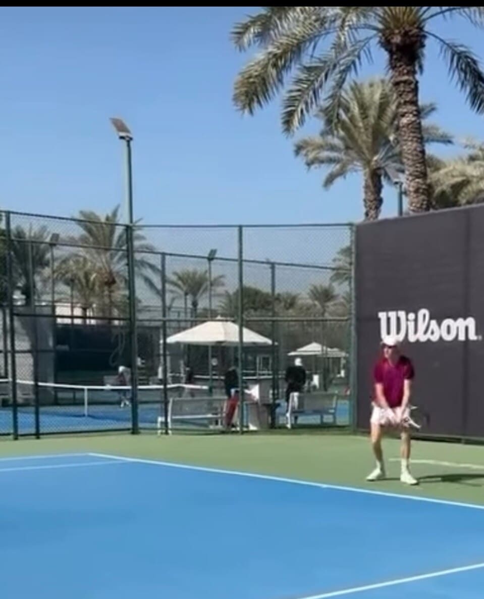 Sinner, il video dei primi allenamenti a Dubai