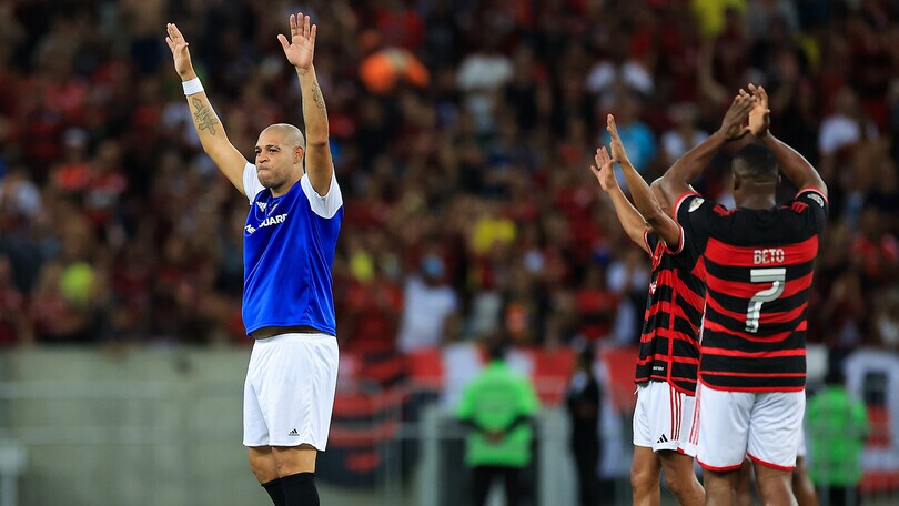 Adriano, l’ultima battaglia dell’Imperatore: l’addio al calcio al Maracanã