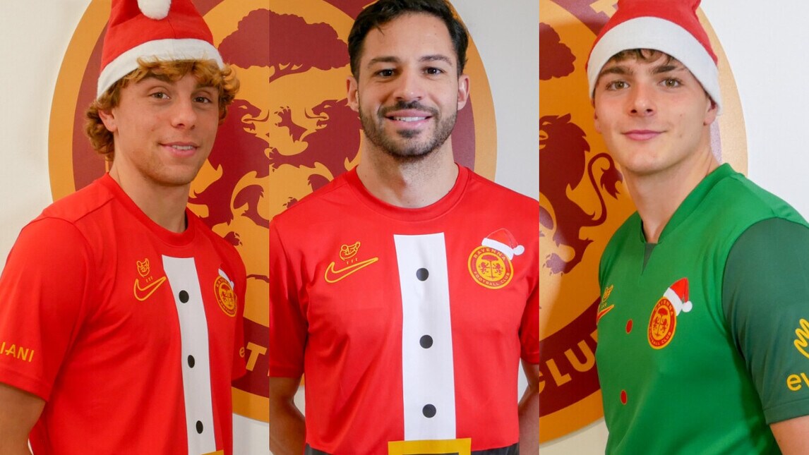 Ravenna, giocatori vestiti da Babbo Natale: magliette limited edition per beneficenza