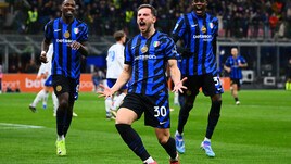 L'Inter batte l'Udinese e va a -3 dalla Dea. La Fiorentina perde al Franchi contro l'Udinese.