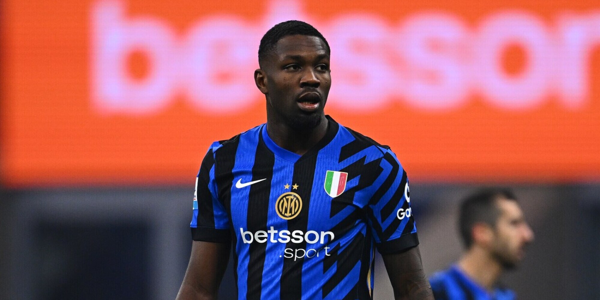Carlos Augusto e Thuram stendono il Como. Inzaghi a -3 dall'Atalanta. Rivivi la diretta