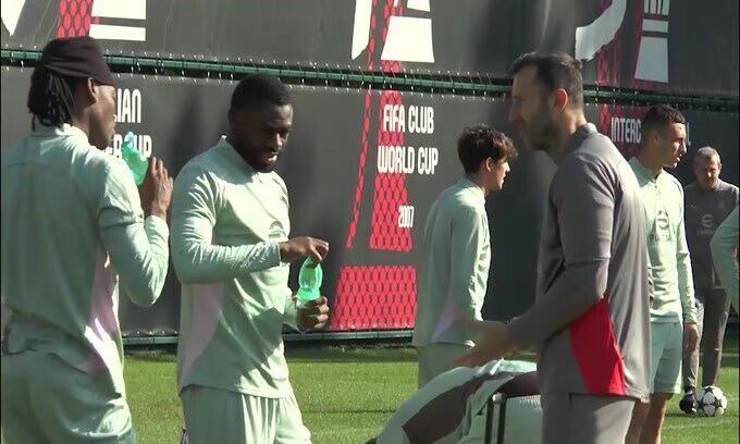 Mercato, il Barca insegue il sogno Leao