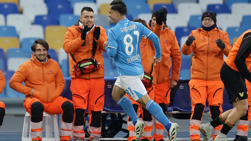 Napoli, tre punti che valgono la vetta. Torino: pari a Udine