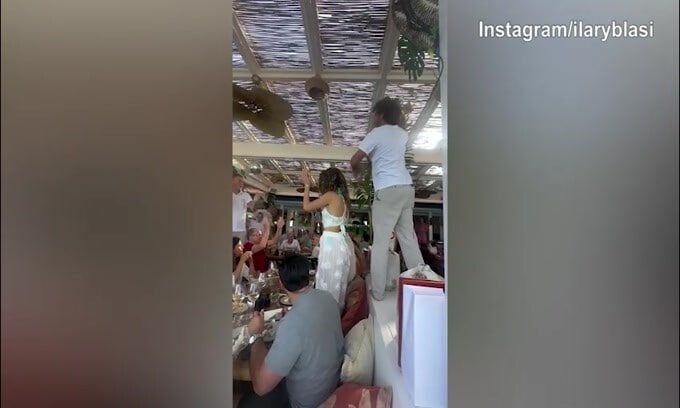 Ilary Blasi, ultimo dell'anno ai Caraibi