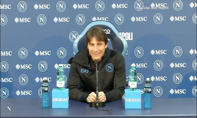 Conte scherza: "Mannaggia a Lukaku"
