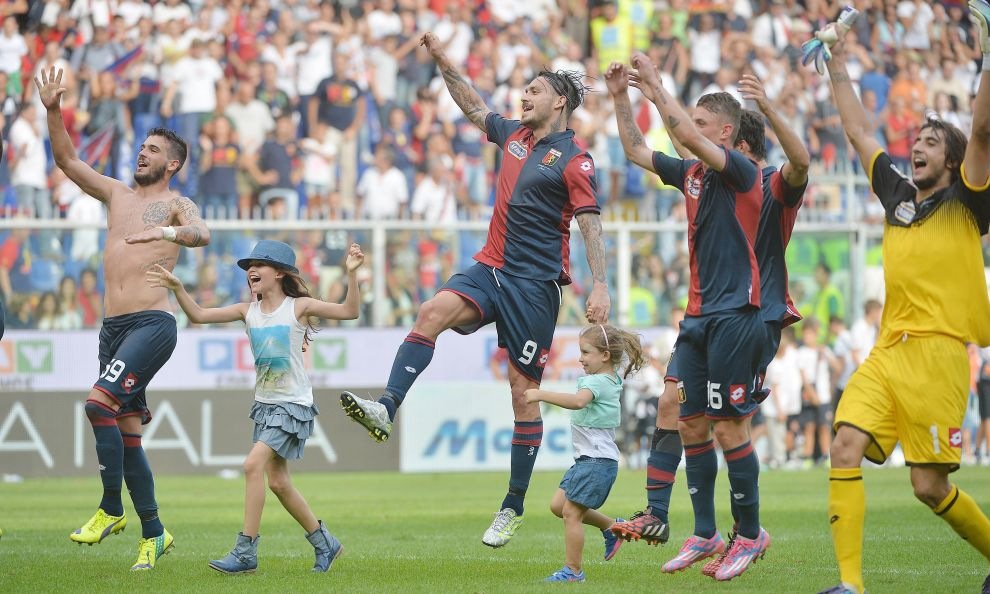 Serie A Genoa, Pinilla show: cinque gol nel test